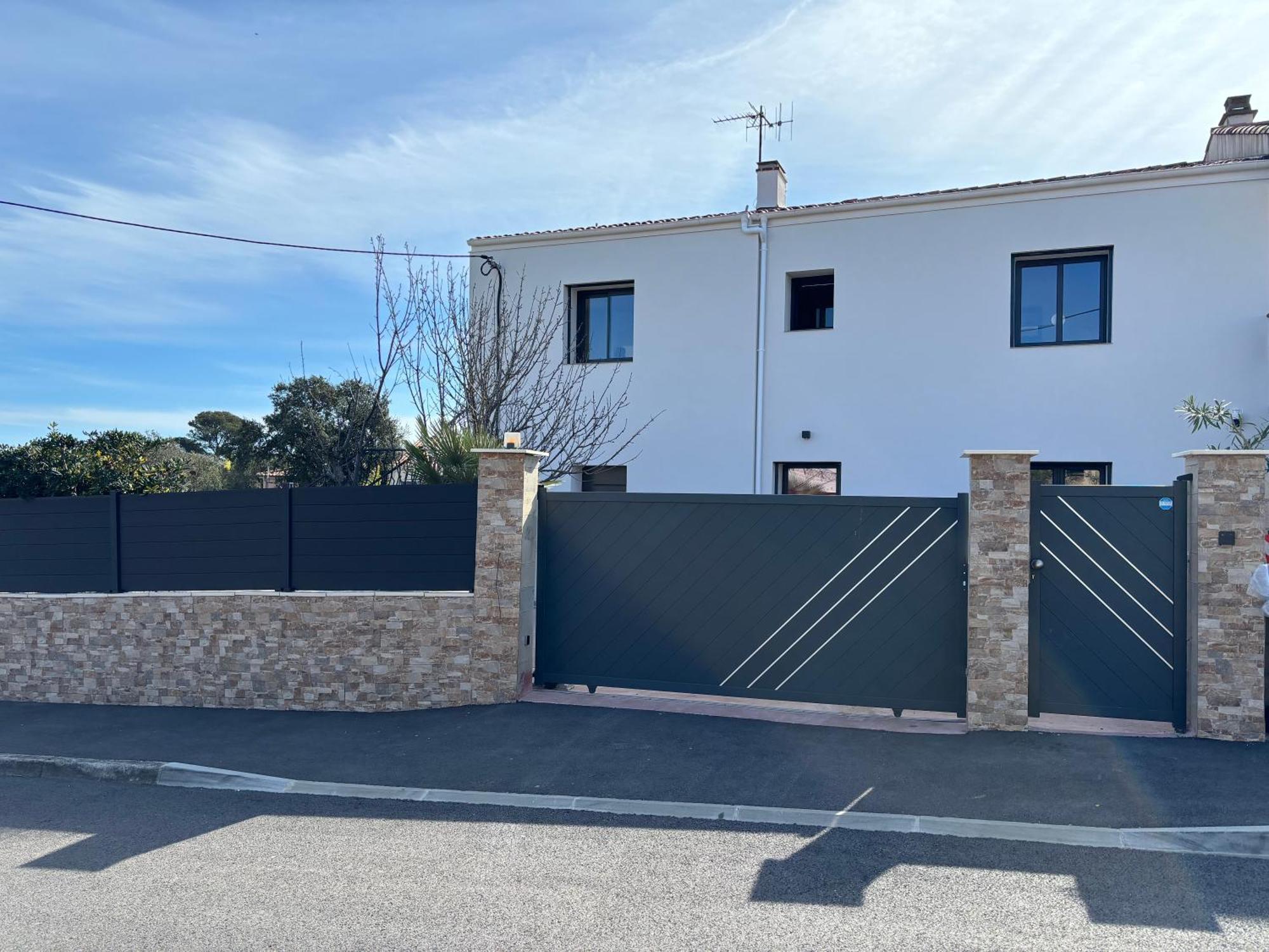 F2/4 Pers Plage-Commerces A Pieds-Parking Prive Saint Aygulf Extérieur photo